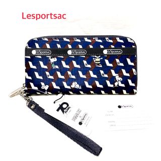 レスポートサック(LeSportsac)のLeSportsac  TECH WALLET WRISTLET長財布スヌーピー(財布)