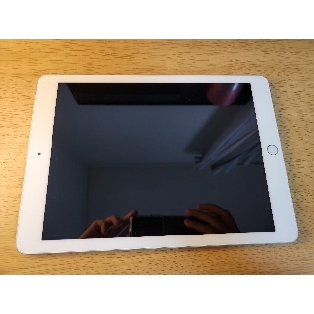 iPad 第6世代 128GB Wi-Fi+Cellular au版（箱あり）PC/タブレット