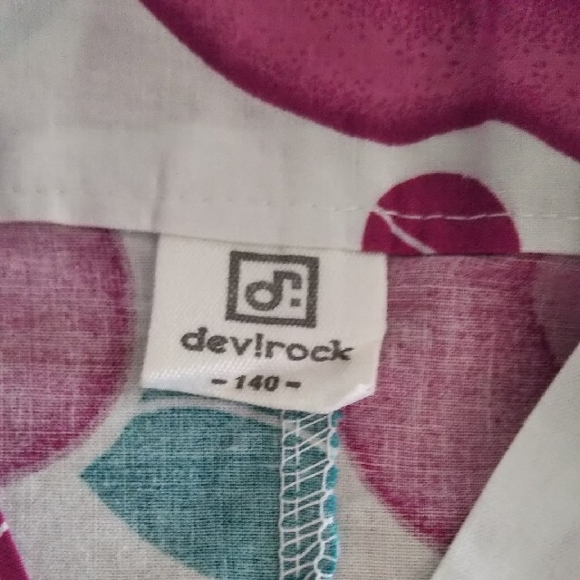 DEVILOCK(デビロック)のdevirock 女の子 浴衣 140 花柄 キッズ/ベビー/マタニティのキッズ服女の子用(90cm~)(甚平/浴衣)の商品写真