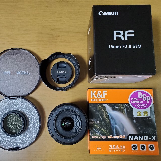 Canon(キヤノン)のCanon　RF 16mm f2.8 STM ＋レンズフード、可変NDフィルター スマホ/家電/カメラのカメラ(レンズ(単焦点))の商品写真