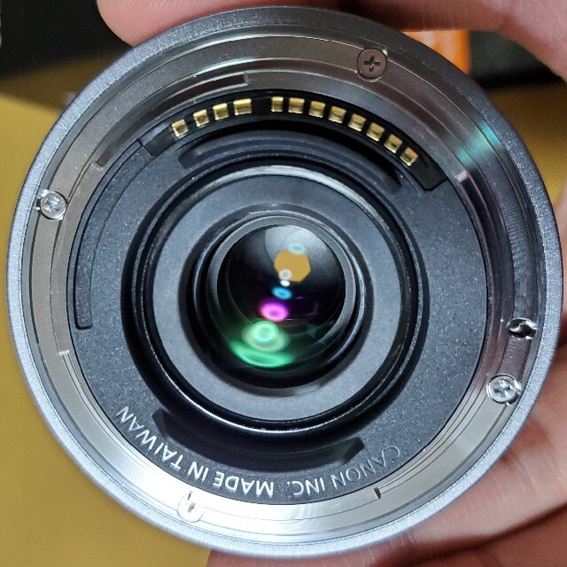 Canon(キヤノン)のCanon　RF 16mm f2.8 STM ＋レンズフード、可変NDフィルター スマホ/家電/カメラのカメラ(レンズ(単焦点))の商品写真