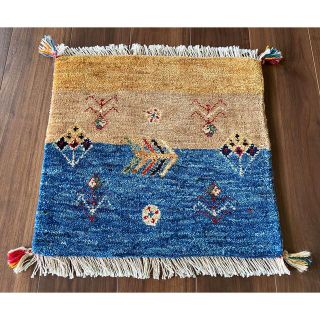ペルシャ ギャッベ カシュガイ ミニマット 50×47cm QSGM170の通販 by