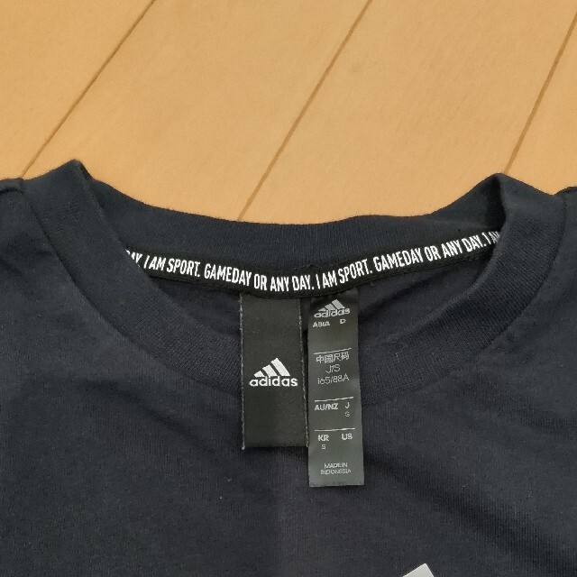 adidas(アディダス)のアディダス Tシャツ レディースのトップス(Tシャツ(半袖/袖なし))の商品写真