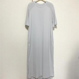 ムジルシリョウヒン(MUJI (無印良品))の美品　無印良品　MUJI 半袖ワンピース　Tシャツワンピ(ロングワンピース/マキシワンピース)