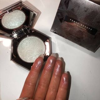 セフォラ(Sephora)のFenty  Diamond Bomb  How many Carats?(その他)