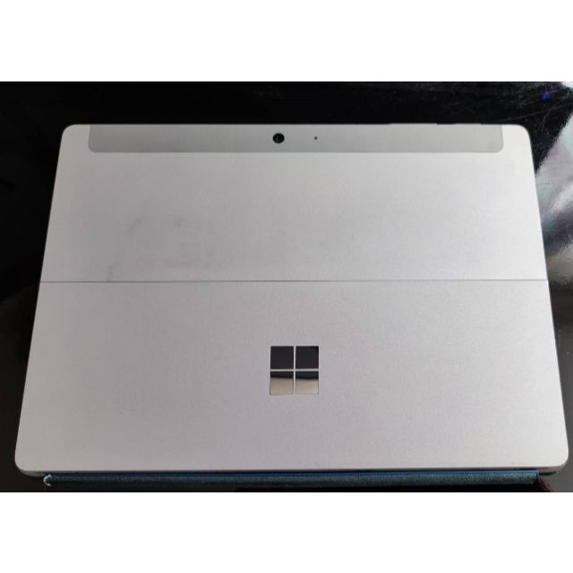 Microsoft(マイクロソフト)のコスパ高！Surface Go SSD:128GB RAM:8GB シルバー スマホ/家電/カメラのPC/タブレット(ノートPC)の商品写真