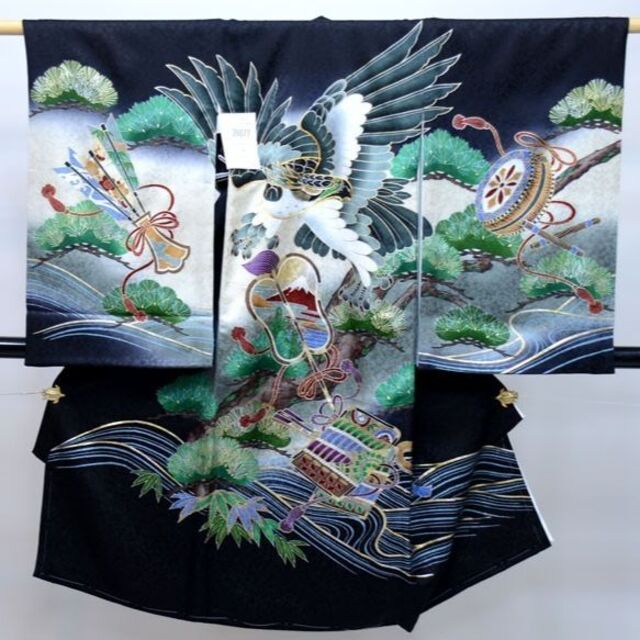 できます お宮参り産着 のしめ 男児 正絹 手染め 綸子 金刺繍 白色 兜