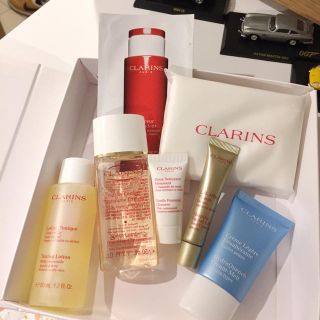 クラランス(CLARINS)のクラランス❁アメニティセット Boxリボン付き ⑅ ♡(サンプル/トライアルキット)