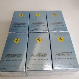 フェラーリ(Ferrari)の新品未開封☆Ferrariフェラーリライトエッセンスオードトワレ30ml(香水(男性用))