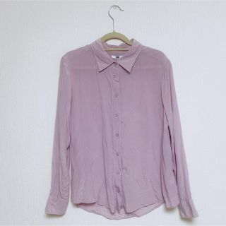 ユニクロ(UNIQLO)のユニクロ シルク　シャツ ブラウス　ラベンダー 長袖シャツ(シャツ/ブラウス(長袖/七分))