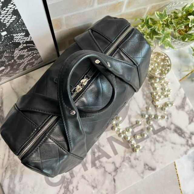 正規品】美品!CHANEL シャネル Vステッチ デカココ ミニボストン-