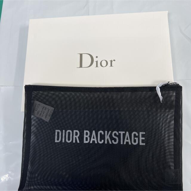 Dior(ディオール)のお値下げしました！新品未使用　ディオール ポーチ レディースのファッション小物(ポーチ)の商品写真