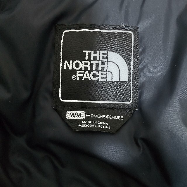 THE NORTH FACE(ザノースフェイス)のザノースフェイス ヌプシ ダウンフードベスト 700フィル カモ 迷彩 DOWN レディースのジャケット/アウター(ダウンベスト)の商品写真
