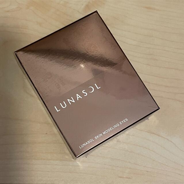 LUNASOL(ルナソル)の新品　ルナソル スキンモデリングアイズ 01   アイシャドウ   コスメ/美容のベースメイク/化粧品(アイシャドウ)の商品写真