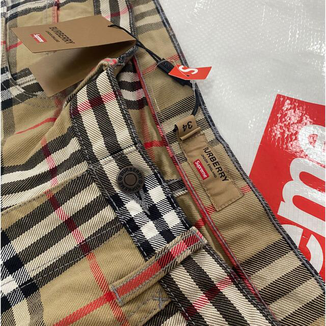 Supreme(シュプリーム)の34 supreme burberry denim short beige メンズのパンツ(ショートパンツ)の商品写真