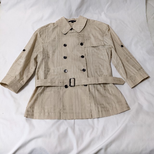 BURBERRY(バーバリー)の超美品　BURBERRY　バーバリー　トレンチブルゾン　ベージュ　チェック レディースのジャケット/アウター(トレンチコート)の商品写真