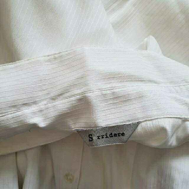 訳あり　レディース　白のワイシャツ レディースのトップス(シャツ/ブラウス(長袖/七分))の商品写真