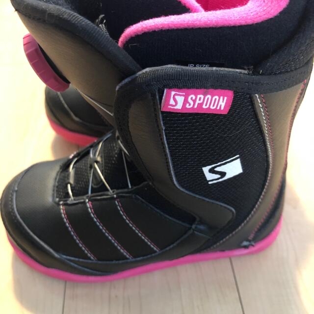 SPOON スノーブーツ スポーツ/アウトドアのスノーボード(ブーツ)の商品写真
