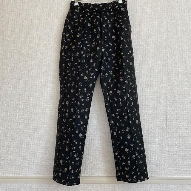 bibiy TINA FLOWER PANTS レディースのパンツ(カジュアルパンツ)の商品写真