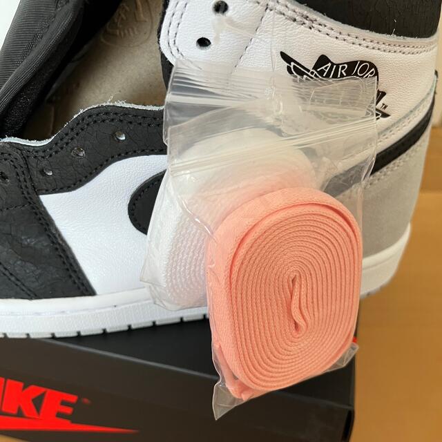 NIKE AIR JORDAN1 HIGH OG bleached coral 3