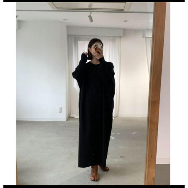 TODAYFUL(トゥデイフル)のlouren onepiece＋tops ivory 2点 レディースのトップス(トレーナー/スウェット)の商品写真