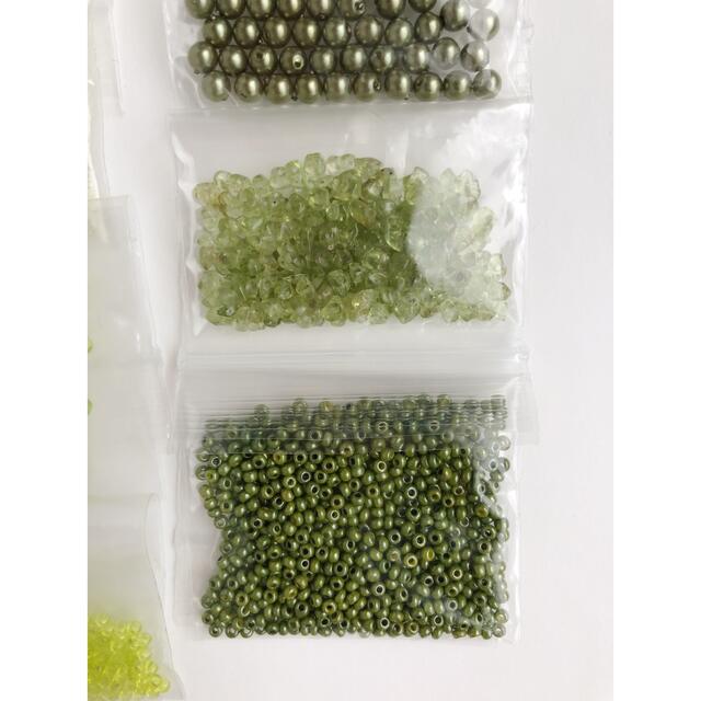 綺麗なグリーン系アソートビーズ10種 ハンドメイドの素材/材料(各種パーツ)の商品写真