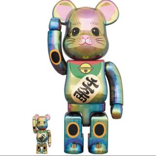 ベアブリック(BE@RBRICK)のBE@RBRICK 招き猫 黒透明メッキ 100％ & 400％(その他)