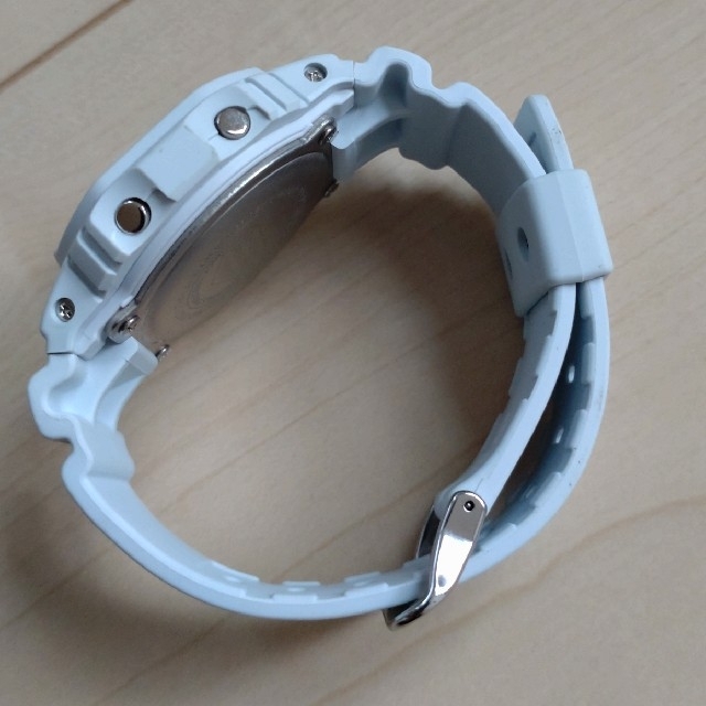 G-SHOCK(ジーショック)のCASIO G-SHOCK DW-5600SC-8 メンズの時計(腕時計(デジタル))の商品写真