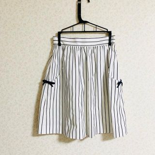 アナトリエ(anatelier)の【美品】ボンメルスリー  ストライプ　リボン　スカート(ひざ丈スカート)