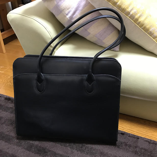 UNITED ARROWS(ユナイテッドアローズ)のリクルートバッグ 黒  メンズのバッグ(ビジネスバッグ)の商品写真