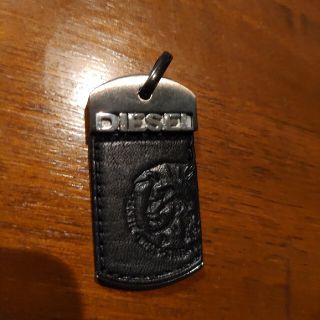 ディーゼル(DIESEL)のディーゼル　ペンダントトップ　diesel 人気完売品(ネックレス)