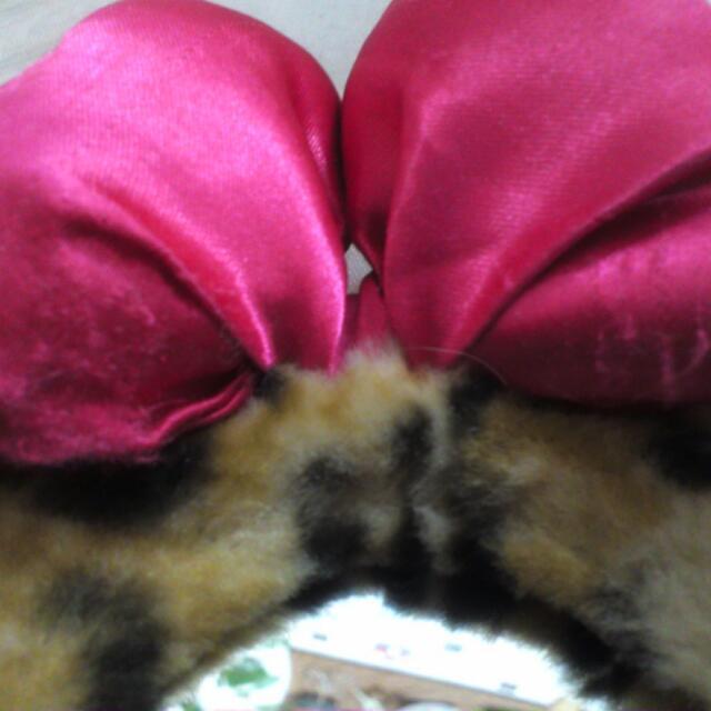 Disney(ディズニー)のヒョウ柄ミニーちゃんミラー&定期いれ レディースのファッション小物(名刺入れ/定期入れ)の商品写真