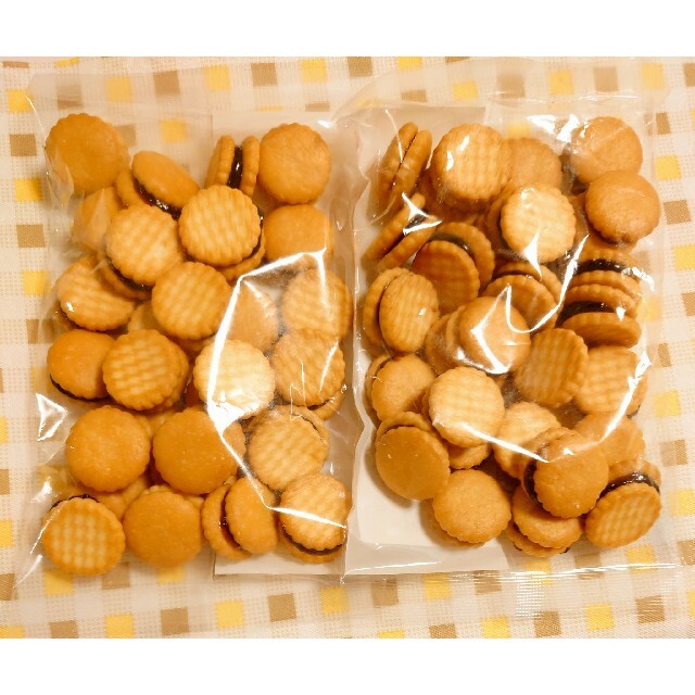 マングース様専用　ブルーベリージャムサンドクッキー　2袋 食品/飲料/酒の食品(菓子/デザート)の商品写真