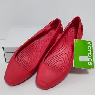 クロックス(crocs)の【未使用品】ラスト一足！！　crocs　シエンナプラット　パンプス　24.0cm(ハイヒール/パンプス)