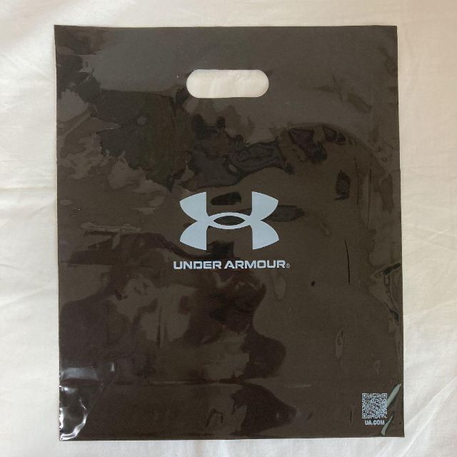 UNDER ARMOUR(アンダーアーマー)の新品 アンダーアーマー ショップ袋 ショッパー ギフト プレゼント 2枚 レディースのバッグ(ショップ袋)の商品写真
