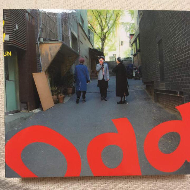 SHINee(シャイニー)のSHINee Odd オニュ トレカ付き エンタメ/ホビーのCD(K-POP/アジア)の商品写真