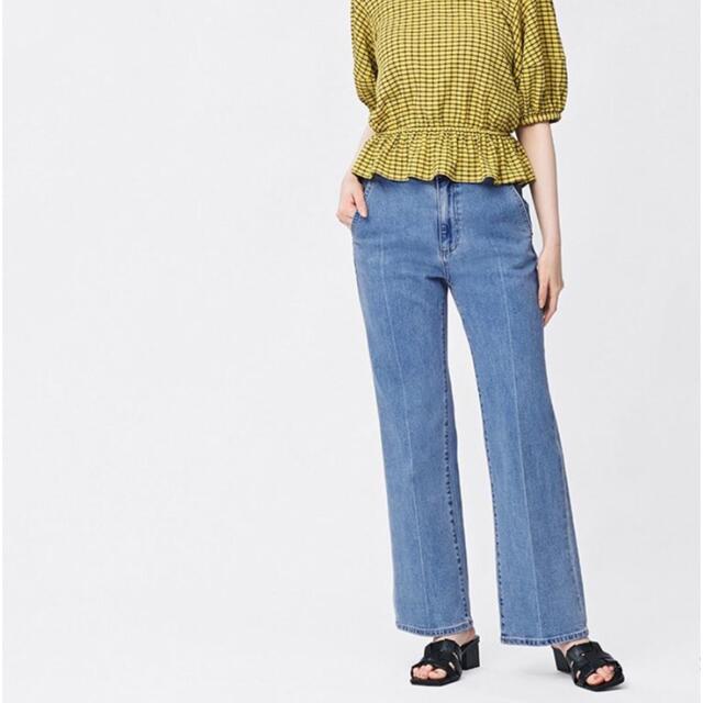 GU(ジーユー)のGU完売センタープレスセミフレアジーンズS！UNIQLO、ZARA レディースのパンツ(デニム/ジーンズ)の商品写真