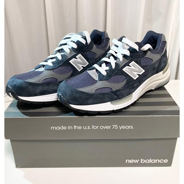 New Balance(ニューバランス)の新品 New balance M992GG 27.5cm メンズの靴/シューズ(スニーカー)の商品写真