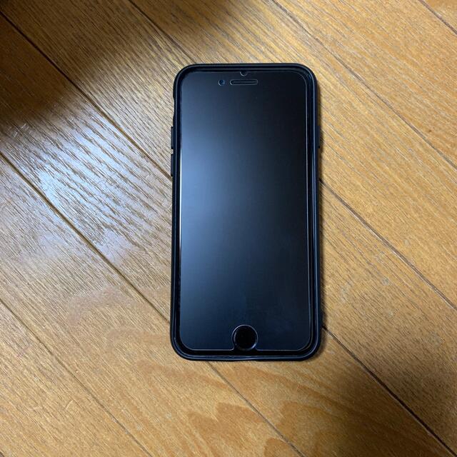 iPhone(アイフォーン)のiPhone7 128G ブラック スマホ/家電/カメラのスマートフォン/携帯電話(スマートフォン本体)の商品写真