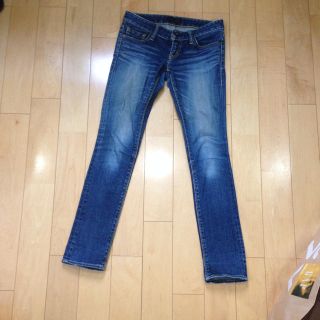 マウジー(moussy)のmoussy スキニーパンツ(デニム/ジーンズ)