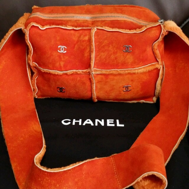 美品CHANELムートンショルダーバッグ