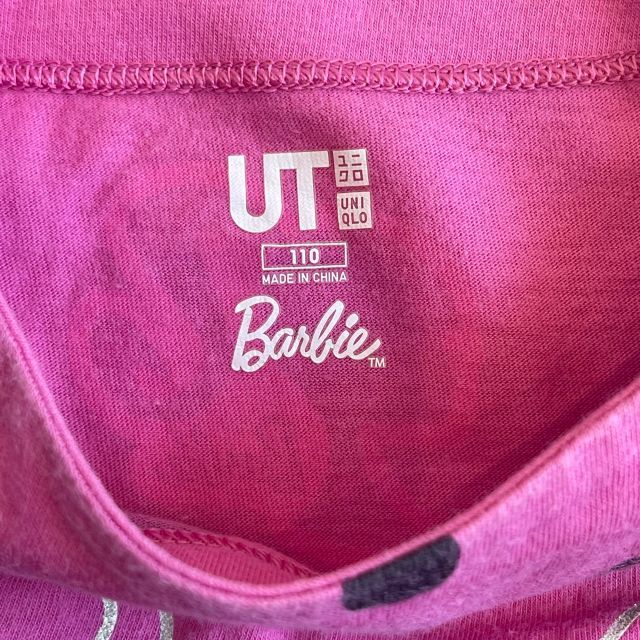 UNIQLO(ユニクロ)のくぅちゃん様専用★UNIQLO × Barbie コラボTシャツ 110 キッズ/ベビー/マタニティのキッズ服女の子用(90cm~)(Tシャツ/カットソー)の商品写真