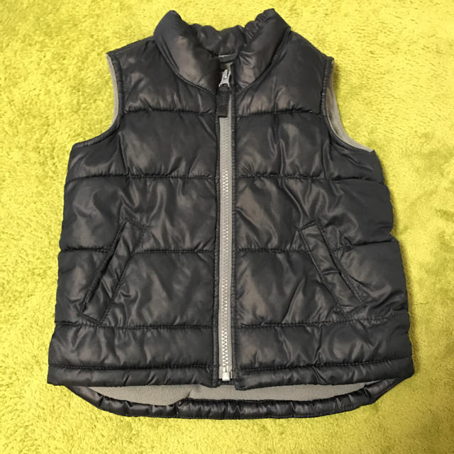 Old Navy(オールドネイビー)のOLD NAVY ダウンベスト キッズ/ベビー/マタニティのキッズ服男の子用(90cm~)(ジャケット/上着)の商品写真