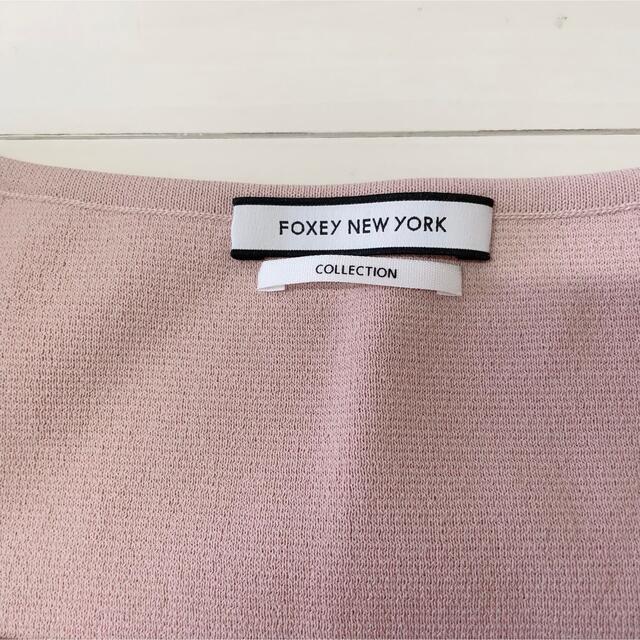 FOXEY(フォクシー)のFOXEYNEWYORKフォクシー  スクエアネック春夏ニット38シャリ感 レディースのトップス(ニット/セーター)の商品写真