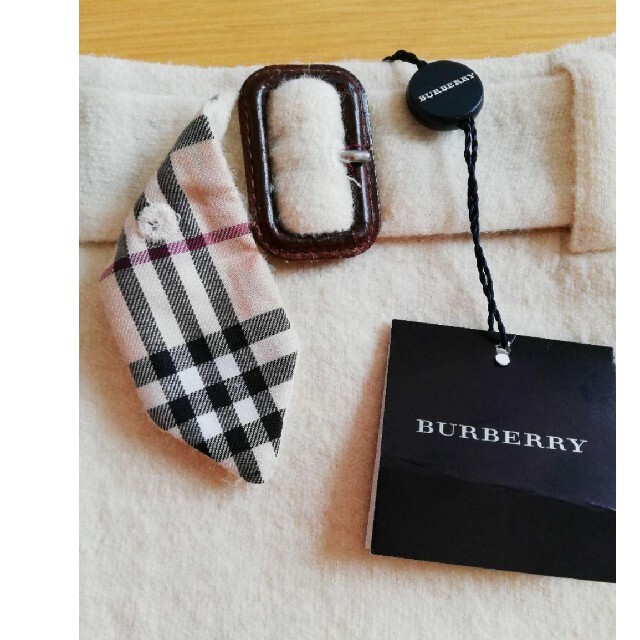 BURBERRY(バーバリー)の新品タグつき　バーバリー　スカート　3Y キッズ/ベビー/マタニティのキッズ服女の子用(90cm~)(スカート)の商品写真