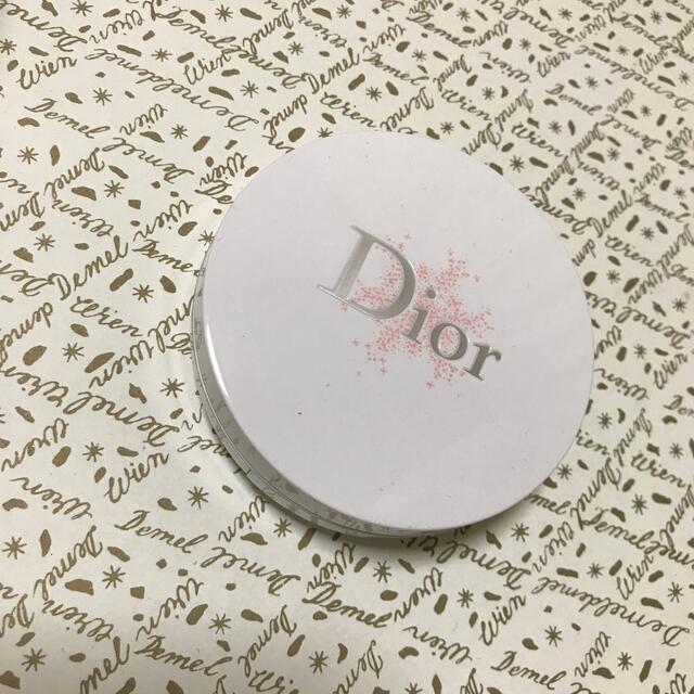 スペシャルオファ Dior - スノーパーフェクト ライトコンパクトファンデーション1N Dior ファンデーション -  marfinite.com.br