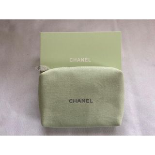 シャネル(CHANEL)の【CHANEL】シャネル ノベルティ コフレ限定ポーチ　ライトグリーン(ポーチ)