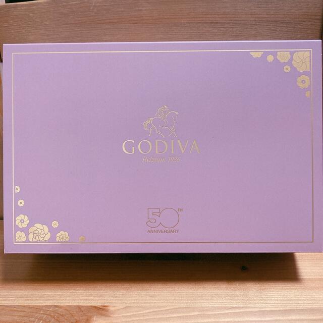 GODIVA 50th anniversary box・空箱 食品/飲料/酒の食品(菓子/デザート)の商品写真