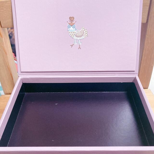 GODIVA 50th anniversary box・空箱 食品/飲料/酒の食品(菓子/デザート)の商品写真