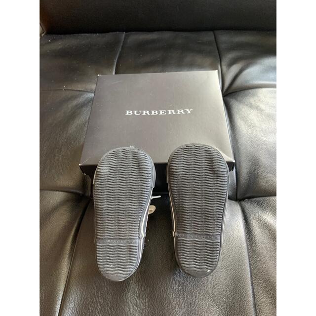 BURBERRY(バーバリー)のBURBERRY ベビーシューズ キッズ/ベビー/マタニティのベビー靴/シューズ(~14cm)(スニーカー)の商品写真